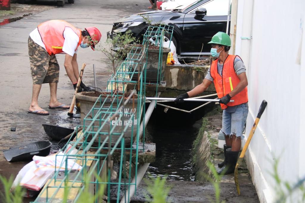 Rasa Syukur Warga dengan Adanya Padat Karya Tunai (PKT)